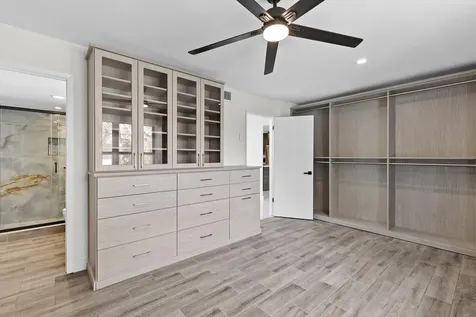 809 W Oakland Park Boulevard Oakland Park FL 33311