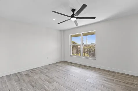 809 W Oakland Park Boulevard Oakland Park FL 33311