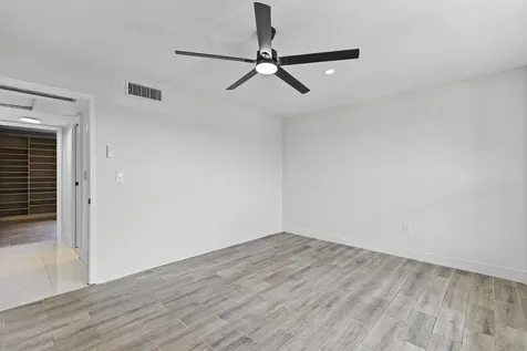 809 W Oakland Park Boulevard Oakland Park FL 33311