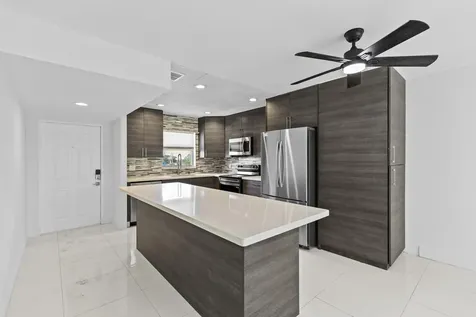 809 W Oakland Park Boulevard Oakland Park FL 33311