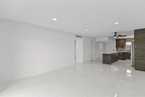 809 W Oakland Park Boulevard Oakland Park FL 33311