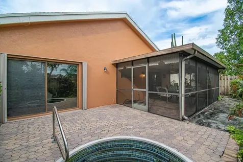 7566 Martinique Boulevard Boca Raton FL 33433