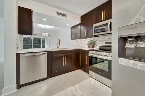 6181 Balboa Circle Boca Raton FL 33433