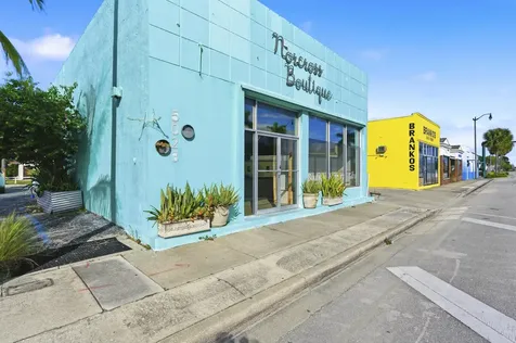 5023 S Dixie Highway West Palm Beach FL 33405