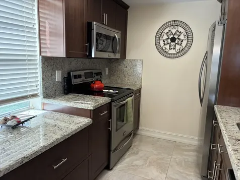 489 Burgundy K Delray Beach FL 33484