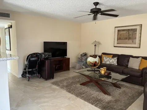 489 Burgundy K Delray Beach FL 33484