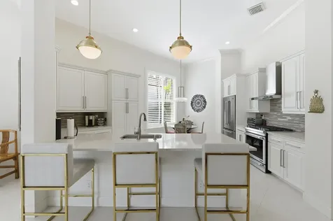 122 Siesta Way Palm Beach Gardens FL 33418