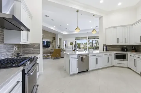 122 Siesta Way Palm Beach Gardens FL 33418