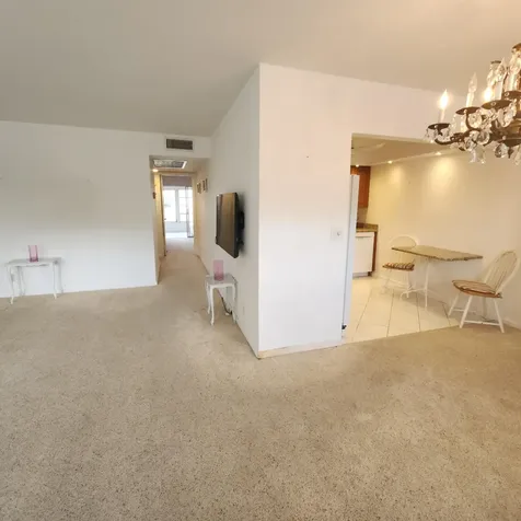 268 Wellington J West Palm Beach FL 33417