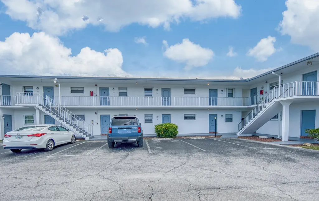 420 W Palm Street Lantana FL 33462