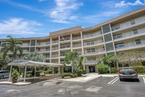 3505 Oaks Way Pompano Beach FL 33069