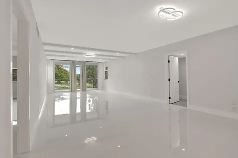 3505 Oaks Way Pompano Beach FL 33069