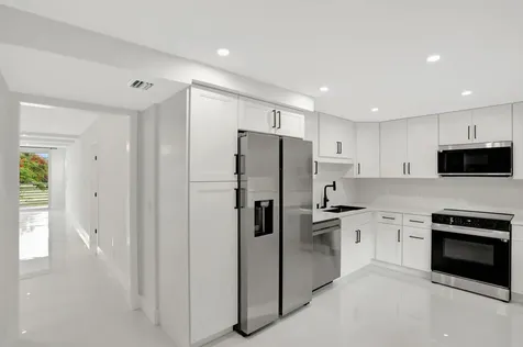 3505 Oaks Way Pompano Beach FL 33069