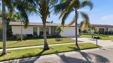 6372 Sleepy Willow Way Delray Beach FL 33484