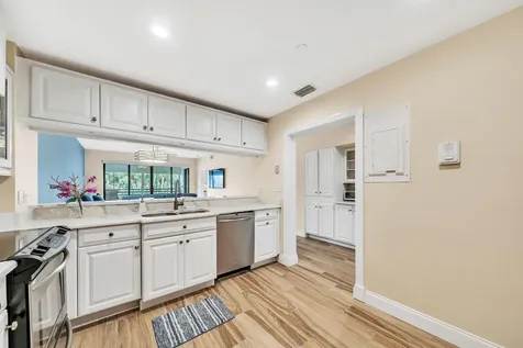 827 Oak Harbour Drive Juno Beach FL 33408