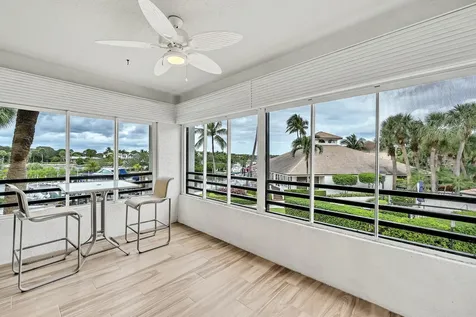 827 Oak Harbour Drive Juno Beach FL 33408