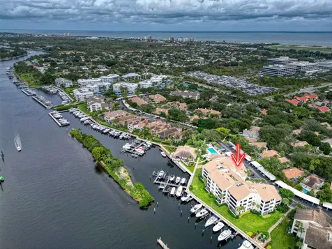 827 Oak Harbour Drive Juno Beach FL 33408