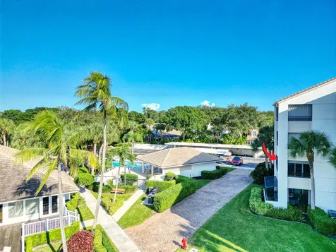 827 Oak Harbour Drive Juno Beach FL 33408