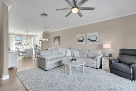643 Casa Loma Boulevard Boynton Beach FL 33435