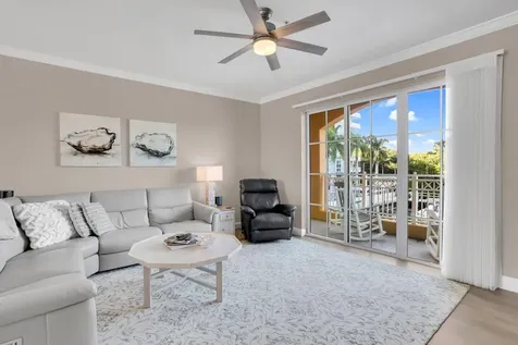 643 Casa Loma Boulevard Boynton Beach FL 33435