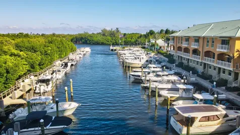 643 Casa Loma Boulevard Boynton Beach FL 33435