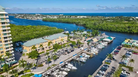 643 Casa Loma Boulevard Boynton Beach FL 33435