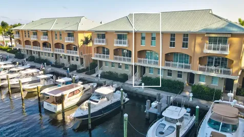 643 Casa Loma Boulevard Boynton Beach FL 33435