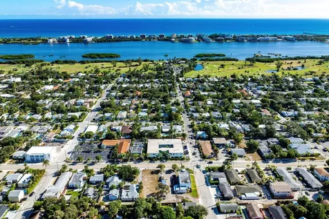 702 N Federal Highway Lake Worth Beach FL 33460
