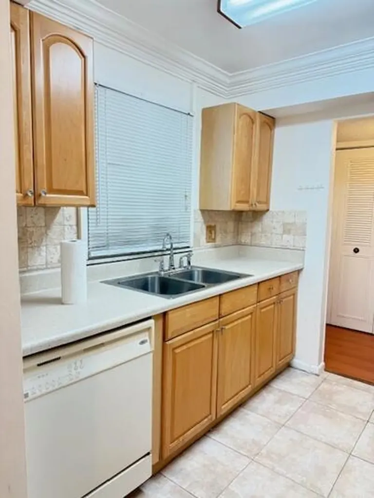 4 Golfs Edge West Palm Beach FL 33417
