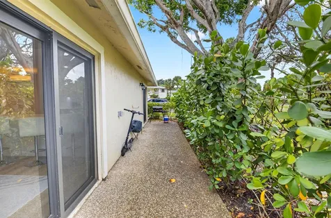 24 Westgate Lane Boynton Beach FL 33436