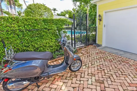 250 Algoma Road Palm Beach FL 33480