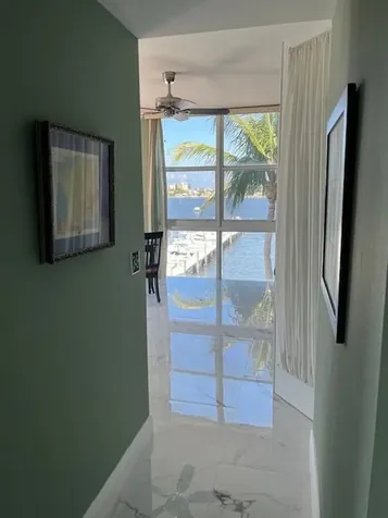 806 E Windward Way Lantana FL 33462