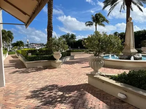 806 E Windward Way Lantana FL 33462
