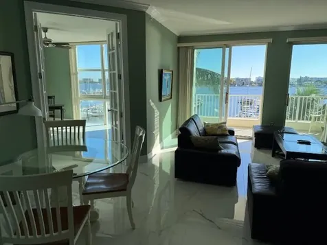 806 E Windward Way Lantana FL 33462
