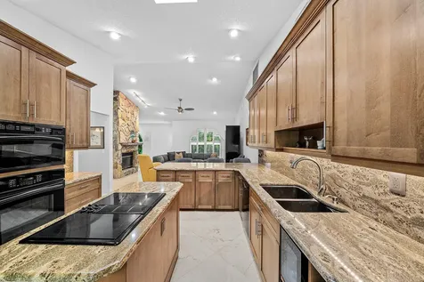 359 E Ocean Avenue Lantana FL 33462