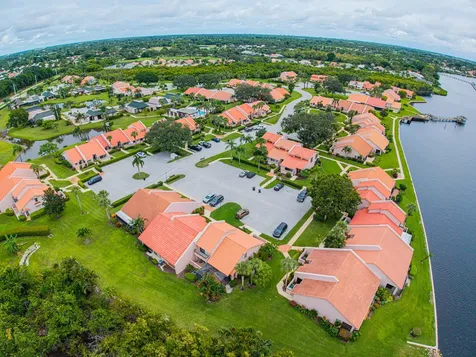 3512 Se Sandpiper Circle Port Saint Lucie FL 34952