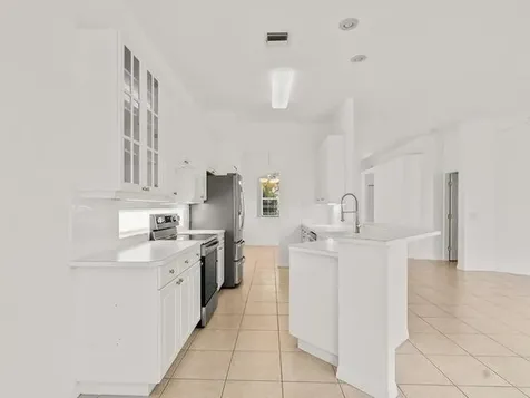 614 Nw Lambrusco Drive Port Saint Lucie FL 34986