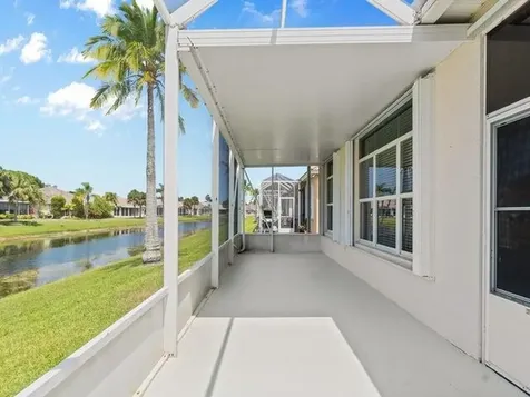 614 Nw Lambrusco Drive Port Saint Lucie FL 34986