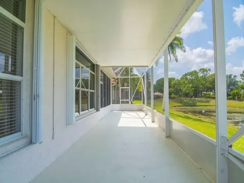 614 Nw Lambrusco Drive Port Saint Lucie FL 34986
