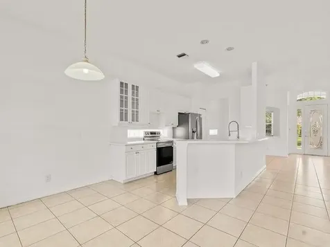614 Nw Lambrusco Drive Port Saint Lucie FL 34986