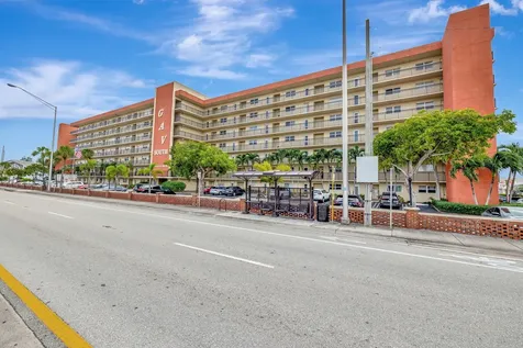 2350 NE 14th Street Causeway Pompano Beach FL 33062
