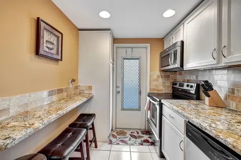2350 NE 14th Street Causeway Pompano Beach FL 33062