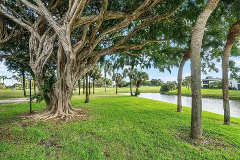 38 Southport Lane Boynton Beach FL 33436