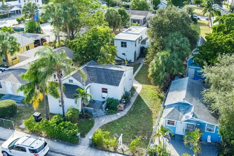 19 S E Street Lake Worth Beach FL 33460