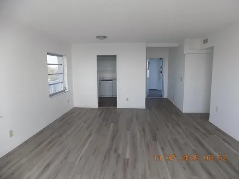 231 E Lantana Road Lantana FL 33462