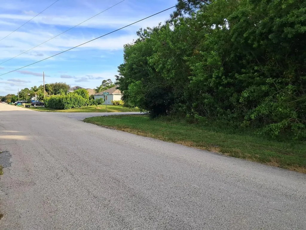 360 SW Undallo Road Port Saint Lucie FL 34953
