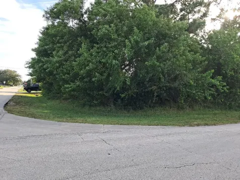 360 SW Undallo Road Port Saint Lucie FL 34953