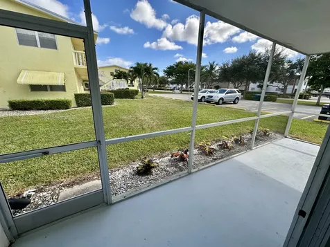 121 Sheffield F West Palm Beach FL 33417