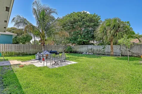 309 Ne 11th Avenue Boynton Beach FL 33435