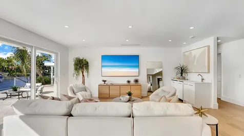 580 Sw 15th Street Boca Raton FL 33432